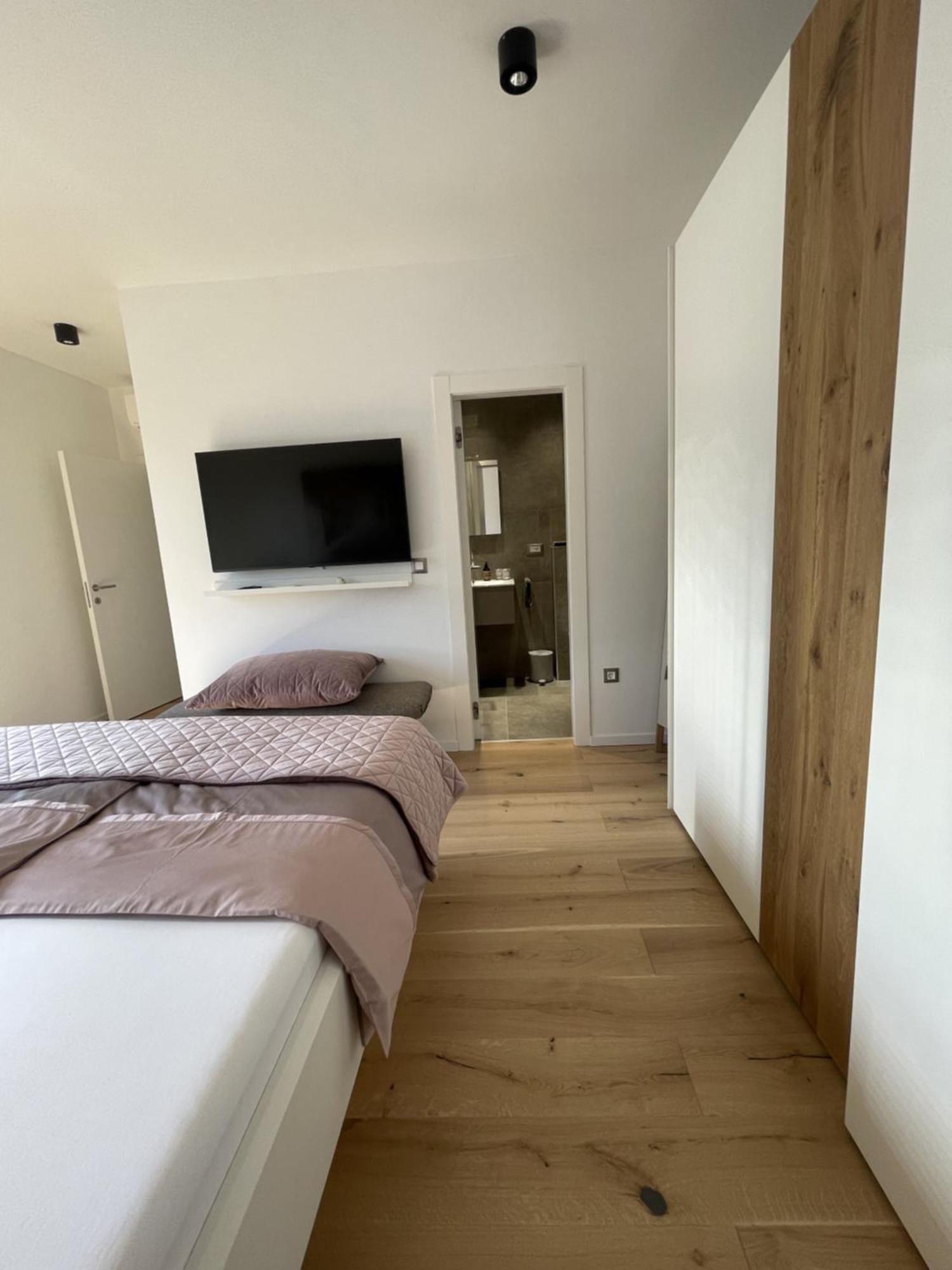 Villa Aurea Apartments Malinska De Luxe Ngoại thất bức ảnh