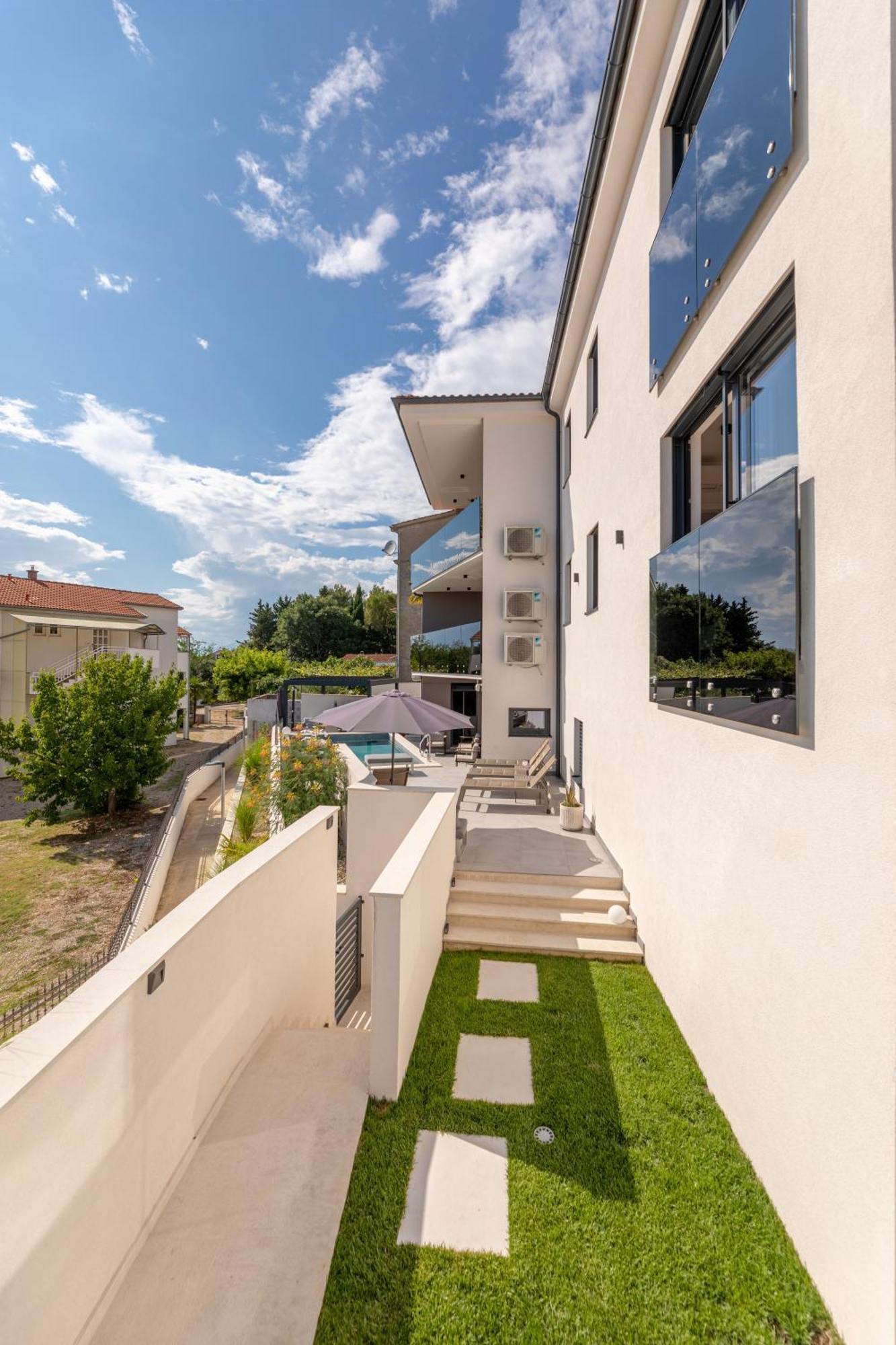 Villa Aurea Apartments Malinska De Luxe Ngoại thất bức ảnh